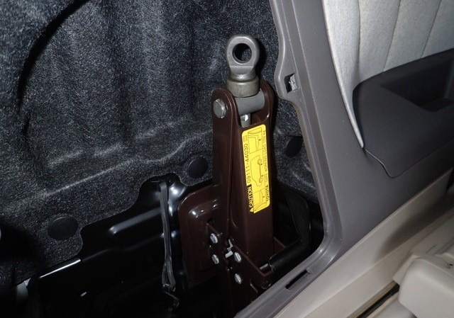 Toyota 2002 TOYOTA ALPHARD MZ 2002/11