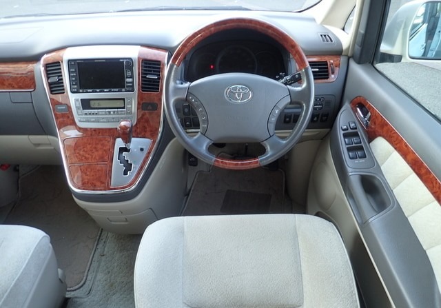 Toyota 2002 TOYOTA ALPHARD MZ 2002/11
