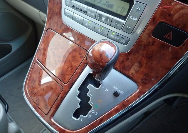 Toyota 2002 TOYOTA ALPHARD MZ 2002/11