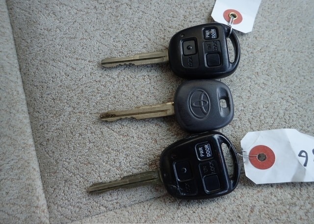 Toyota 2002 TOYOTA ALPHARD MZ 2002/11