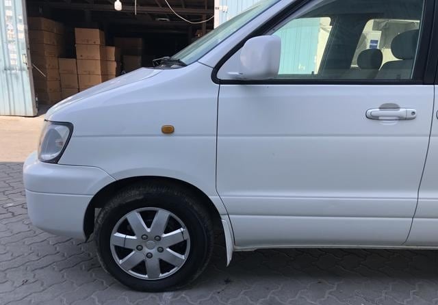 Toyota NOAH SR40 2000/11