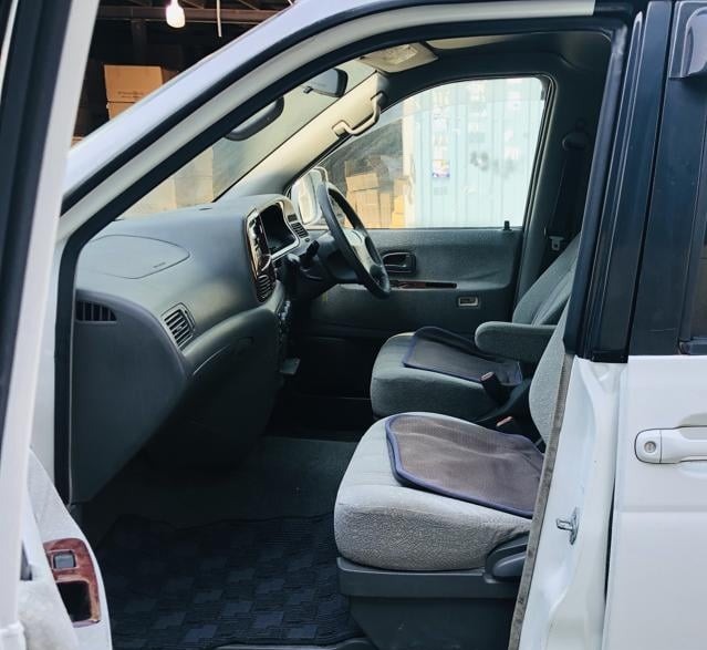 Toyota NOAH SR40 2000/11