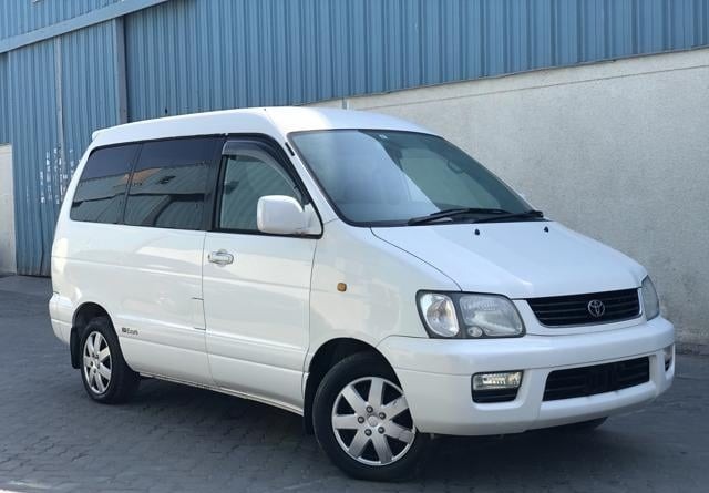 Toyota NOAH SR40 2000/11
