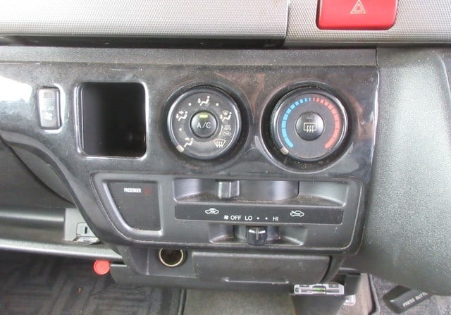 Toyota CBF -TRH200V 2009