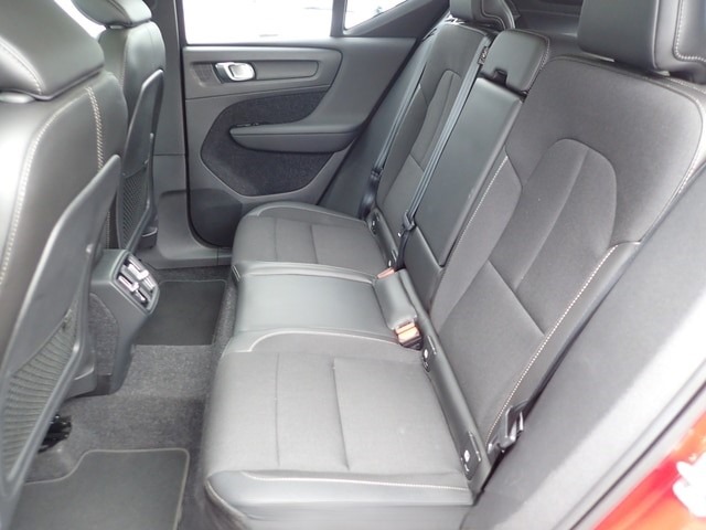 VOLVO XC40 T4 MOMENTUM 2020