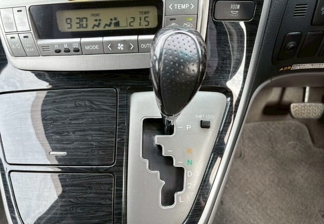 TOYOTA DBA-ANH10W 2007/04