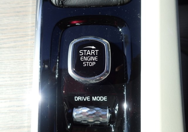 VOLVO XC60 D4 INSCRIPTION 2018