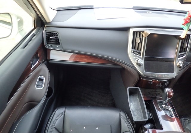 TOYOTA CROWN HYBRID ROYAL SALOON 2013