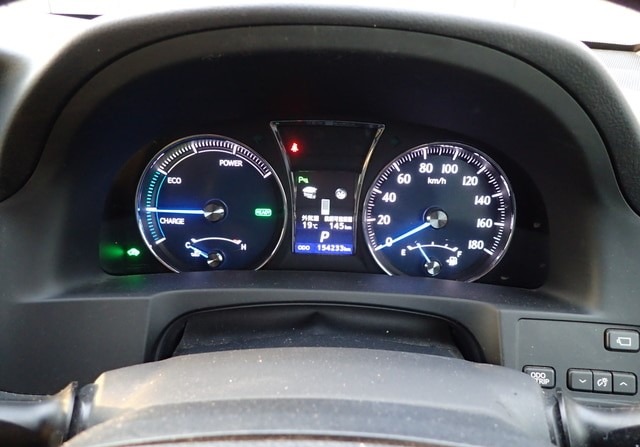 TOYOTA CROWN HYBRID ROYAL SALOON 2013