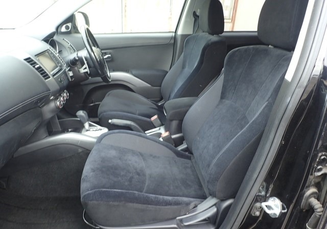 MITSUBISHI OUTLANDER 24G 2010/11