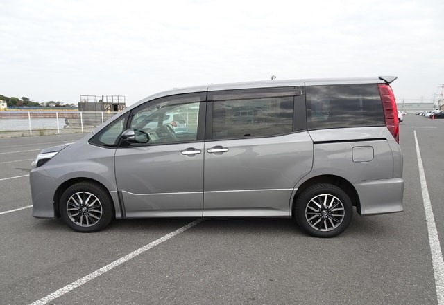 TOYOTA NOAH SI WXB 2016