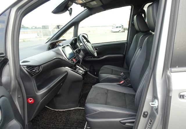 TOYOTA NOAH SI WXB 2016