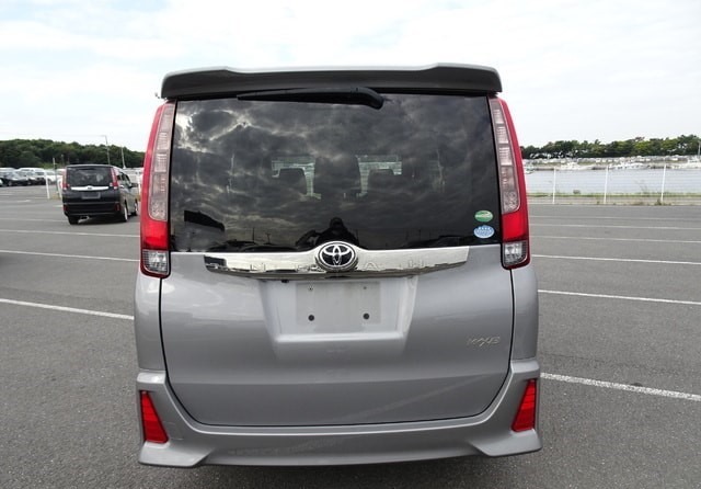 TOYOTA NOAH SI WXB 2016
