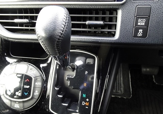 TOYOTA NOAH SI WXB 2016