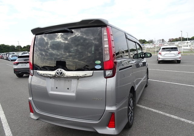 TOYOTA NOAH SI WXB 2016