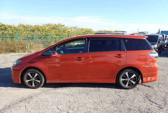 TOYOTA WISH 1.8S 2015