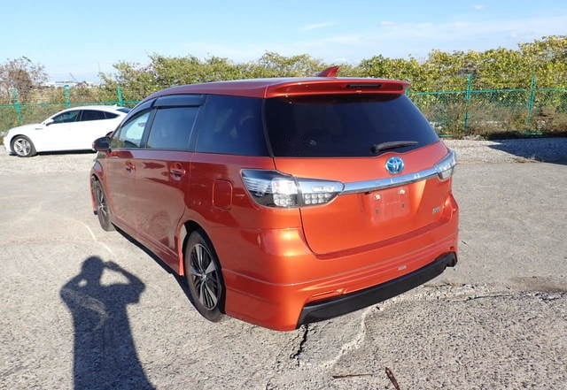 TOYOTA WISH 1.8S 2015