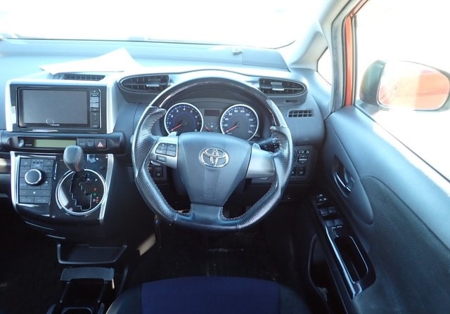 TOYOTA WISH 1.8S 2015