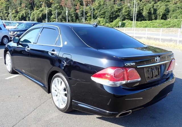 TOYOTA CROWN 2.5 ATHLETE 2011