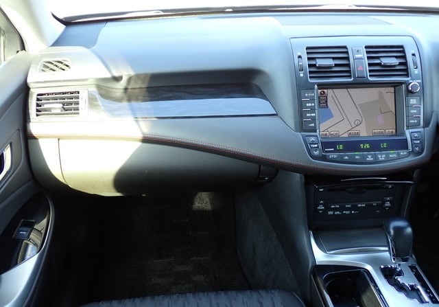 TOYOTA CROWN 2.5 ATHLETE 2011