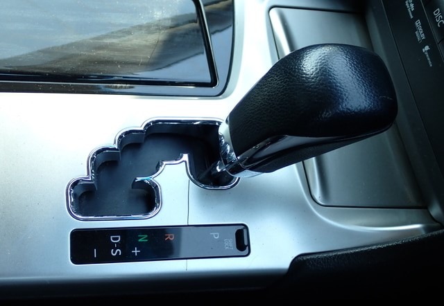 TOYOTA CROWN 2.5 ATHLETE 2011