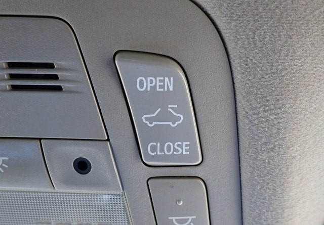 TOYOTA CROWN 2.5 ATHLETE 2011