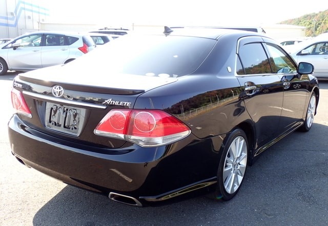 TOYOTA CROWN 2.5 ATHLETE 2011