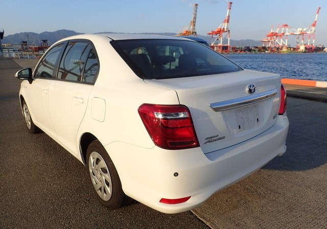 TOYOTA COROLLA AXIO HYBRID 2019