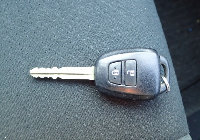 TOYOTA COROLLA AXIO HYBRID 2019