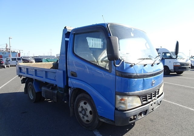 TOYOTA DYNA TRUCK 2004