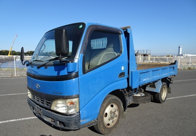 TOYOTA DYNA TRUCK 2004