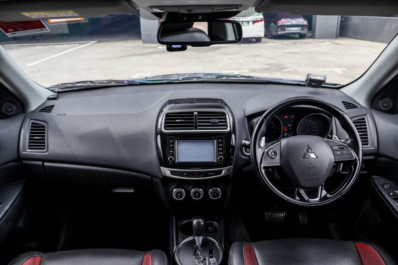 MITSUBISHI ASX 2.0 2015