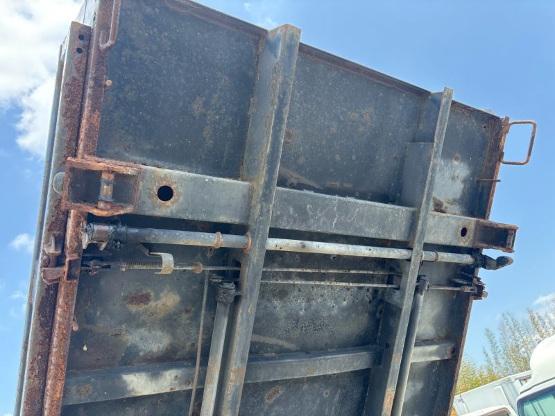 MITSUBISHI KK-FE71EBD 2002