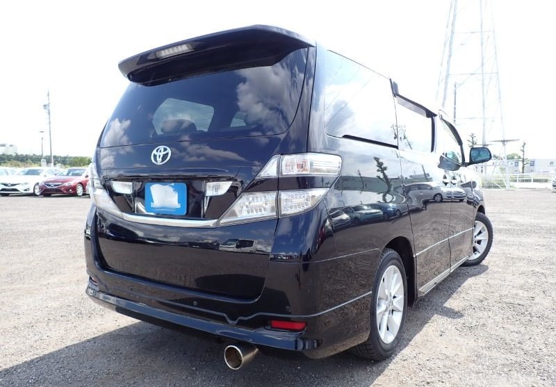 TOYOTA VELLFIRE 2009