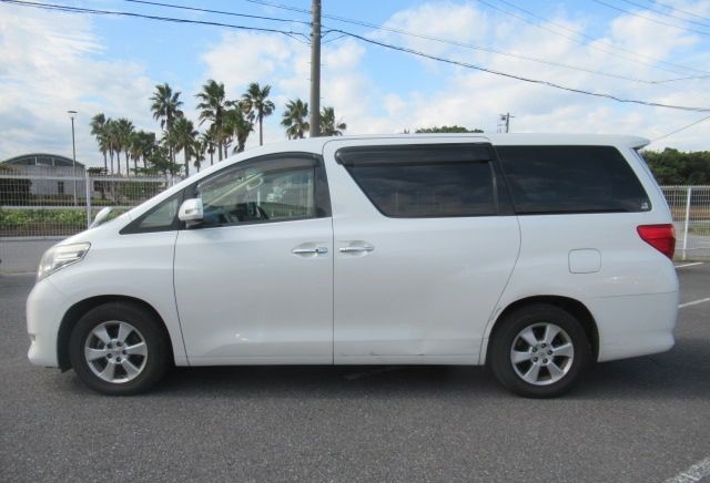 TOYOTA ALPHARD 2010