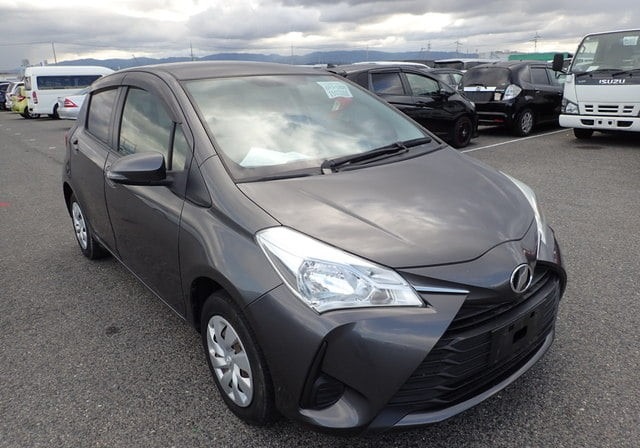 TOYOTA VITZ F 2018
